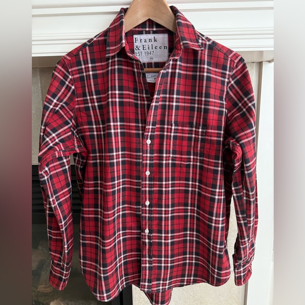 Frank & Eileen red and black plaid button up shirt XS - Picture 3 of 10
